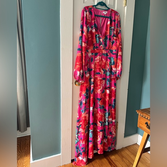 Chic Soul Luxe Floral Maxi Dress | V-Neck Long Sleeve | Size 2X - Picture 2 of 8
